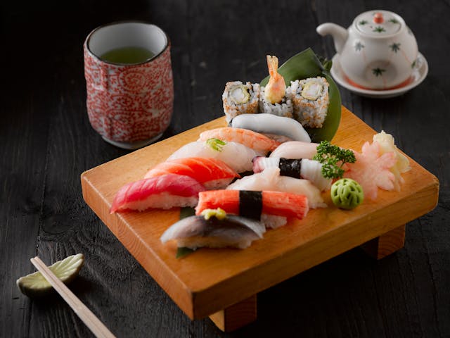 Najlepsze sushi w restauracji Gold Sushi – recenzja i rekomendacje