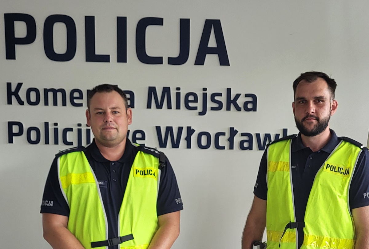 Policjanci pomogli nastolatkowi odzyskać oddech