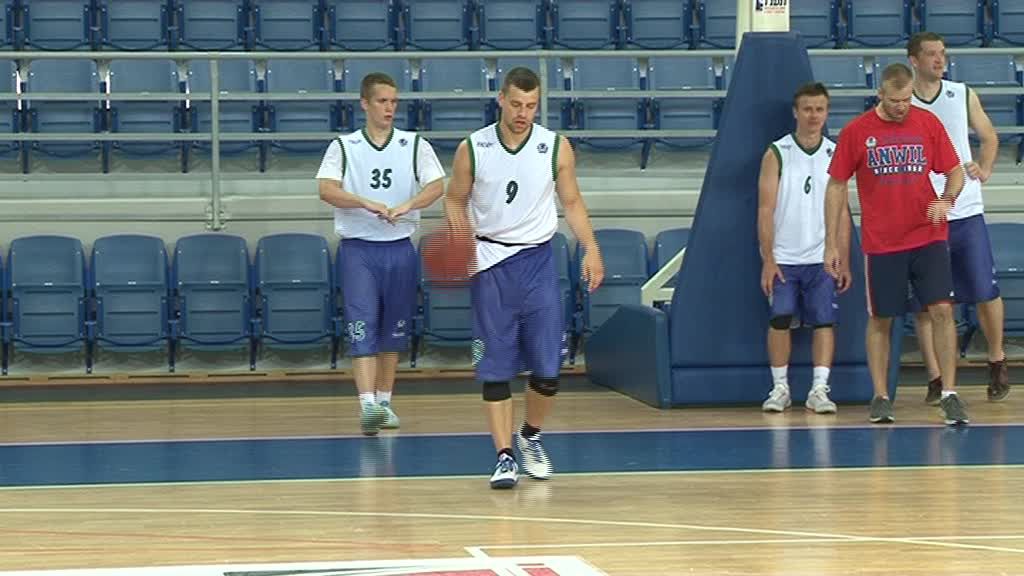 Anwil zaczyna walkę w play – offach