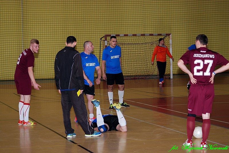 ChLF.walka o tytuł mistrzowski rozstrzygnie się  pomiędzy Agrofarmą Gołaszewo, a Galacticos Izbica Kujawska! Zdjęcia