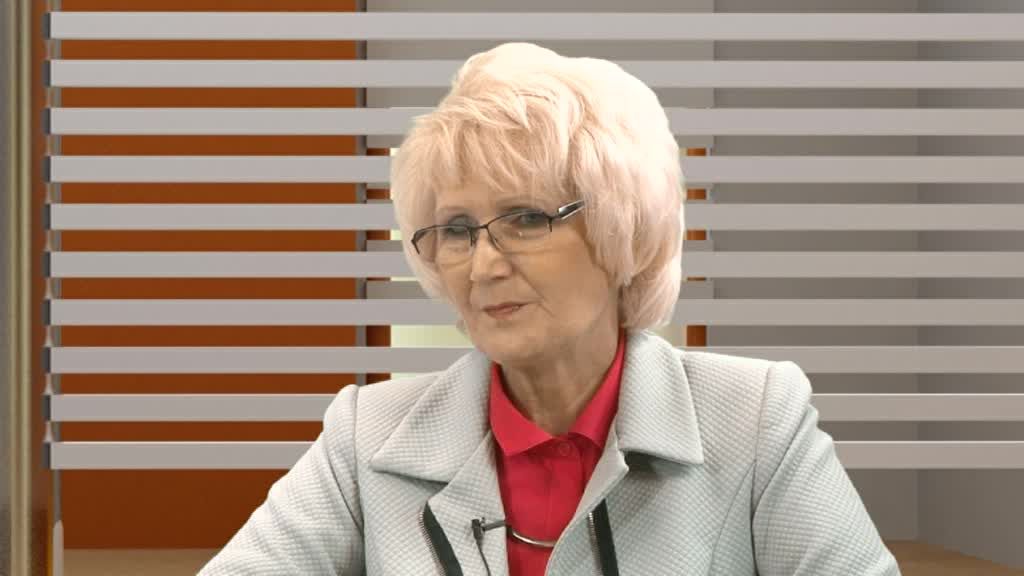 Czerwona kanapa – Grażyna Troszyńska