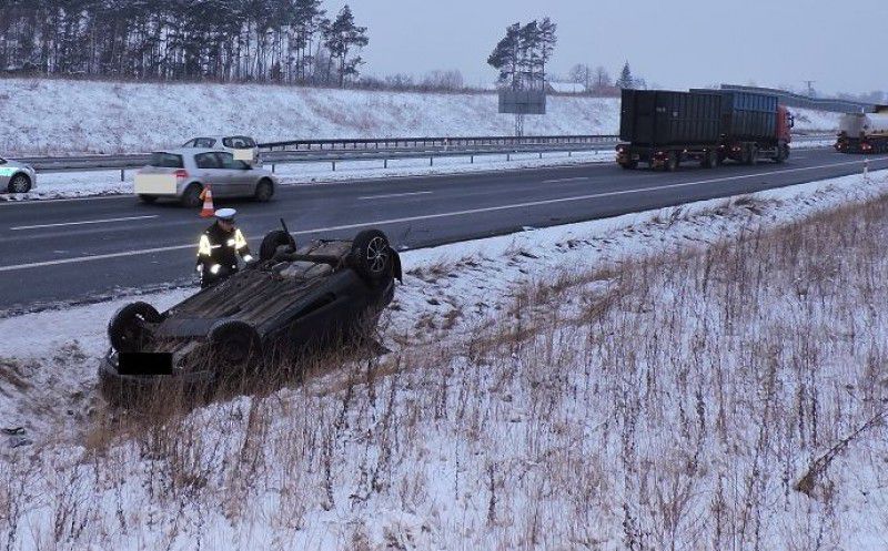 Kolizja na autostradzie. Mogło być groźnie!