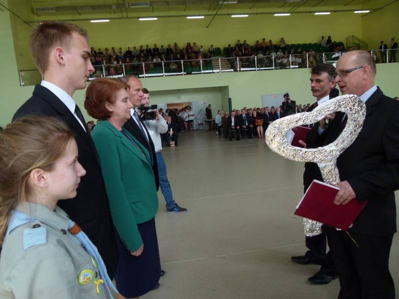 Najmniejszy i najbiedniejszy samorząd wybudował halę za ponad pięć milionów złotych! Inne gminy mogą im tylko zazdrościć tego obiektu