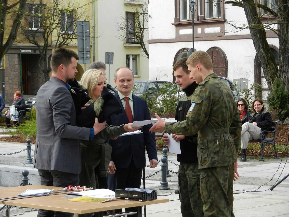 Ogólnopolski sukces klas mundurowych Zespołu Szkół Akademickich we Włocławku!