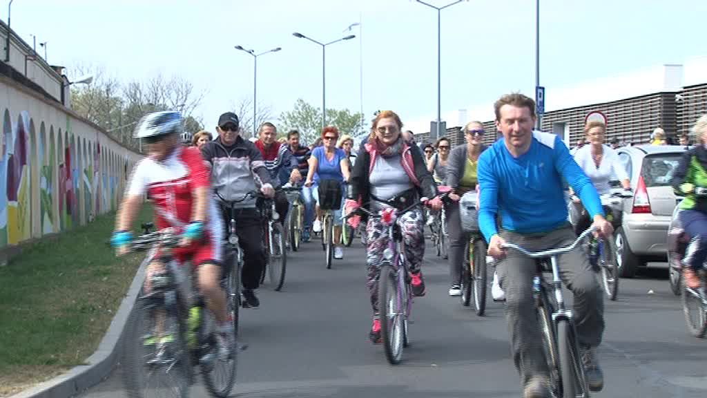 Rowerami od przystani do przystani, czyli piknik z udziałem 250 włocławian!