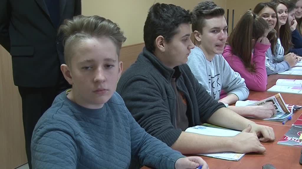 Straż Miejska edukuje uczniów przed wakacjami