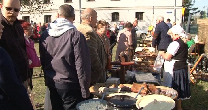 Włocławski targ z darami lata