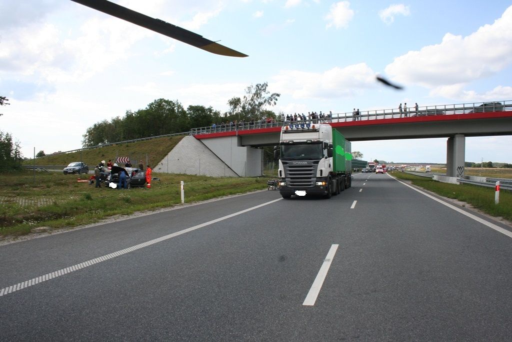 Wypadek na autostradzie. Rannego zabrał śmigłowiec